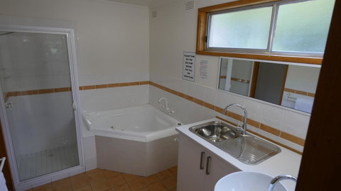 Adina Lodge Holiday Apartments - Tourism Townsville 26