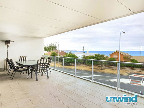 The Block Views Apartments Victor Harbor - Tourism Townsville 1