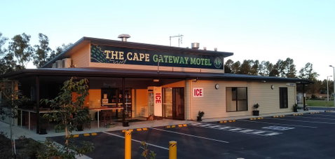 The Cape Gateway Motel - Tourism Townsville 0