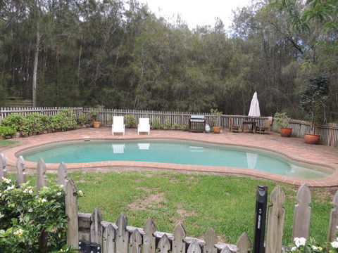 The Carriages Boutique Hotel And Vineyard - Tourism Townsville 3