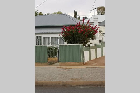 The Comfort Cottage On Williams - Tourism Townsville 0