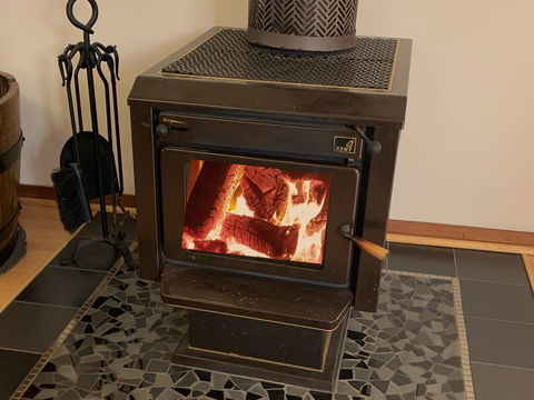The Cosy Cottage - Tourism Townsville 1
