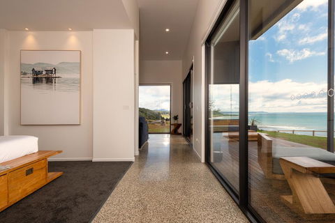The Cove Tasmania - Tourism Townsville 2