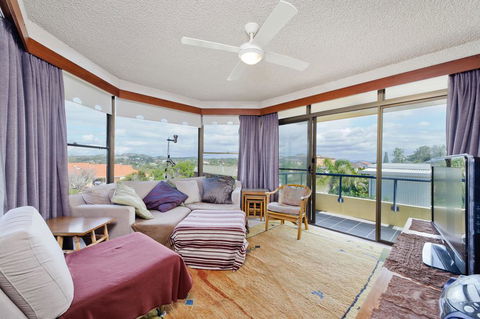The Crest 6 33 Pacific Drive - Tourism Townsville 3