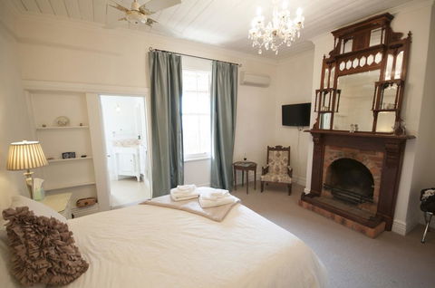 The Graces Beechworth - Tourism Townsville 0