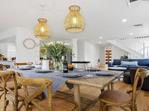 The Great White - Beach Living At Its Best - Tourism Townsville 0