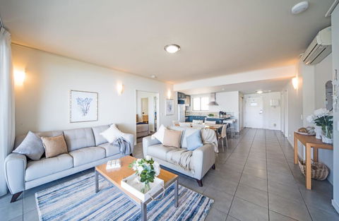 The Hamptons On Airlie - Tourism Townsville 2