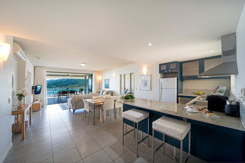 The Hamptons On Airlie - Tourism Townsville 1