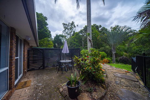 The Hillside Villa - Tourism Townsville 3