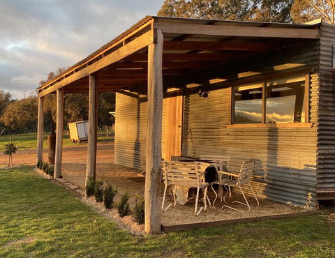 The Hut, Saddlers Run - Tourism Townsville 3