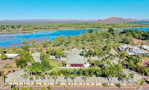 The Kimberley Grande Hotel - Tourism Townsville 0