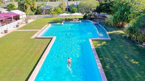 The Kimberley Grande Hotel - Tourism Townsville 1