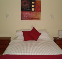 The Lakehouse Manor - Tourism Townsville