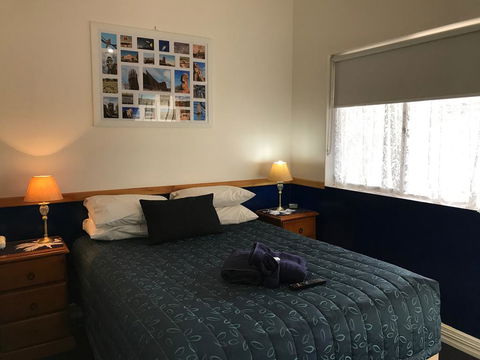 The Lodge Outback Motel - Tourism Townsville 1