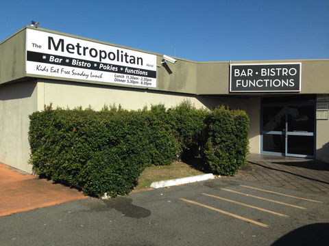 The Metropolitan Hotel - Tourism Townsville 0