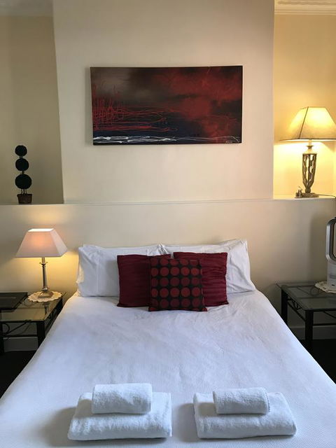The Mews Motel - Tourism Townsville 0