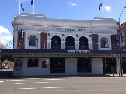 The North Sydney Hotel - Tourism Townsville 0
