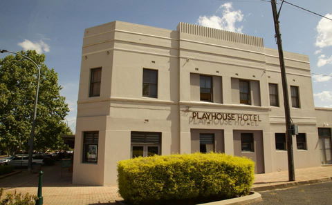 The Playhouse Hotel - Tourism Townsville 0