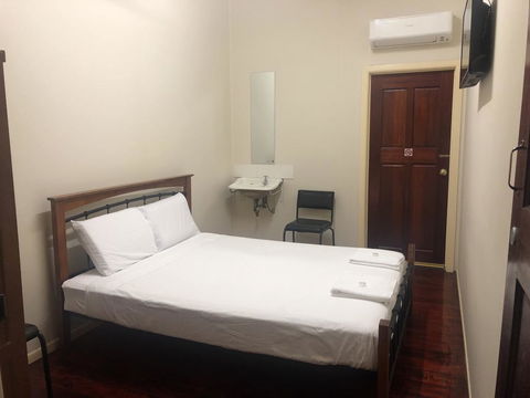 The Prince Of Wales - Tourism Townsville 1