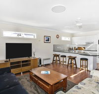 The Sands - 4/46 Jones Avenue Mollymook - Tourism Townsville