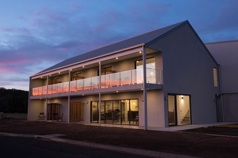 The Seabird - Tourism Townsville 0