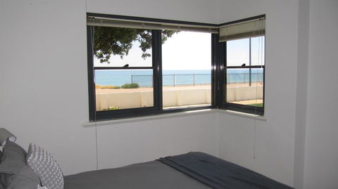 The Somerton Beach Retreat - Tourism Townsville 1