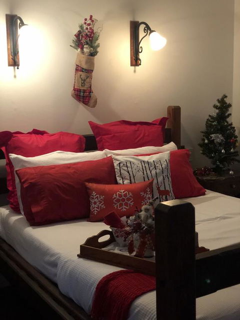 The Table Guest House - Tourism Townsville 1