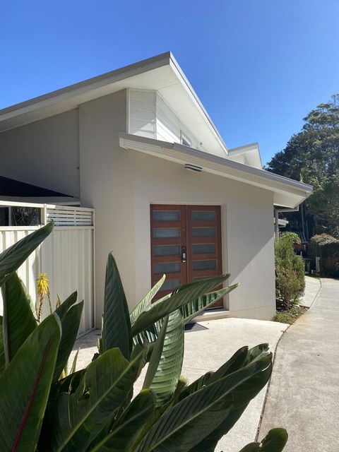The Villa Shelly Beach - Tourism Townsville 1