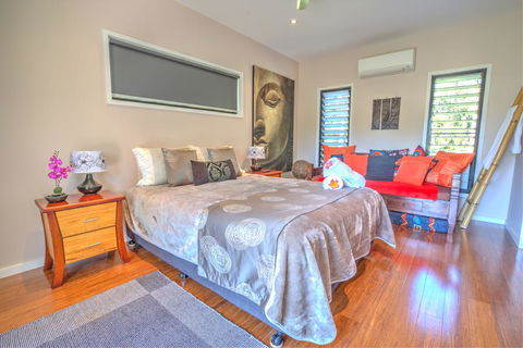The Zen Den Adults Only - Tourism Townsville 1
