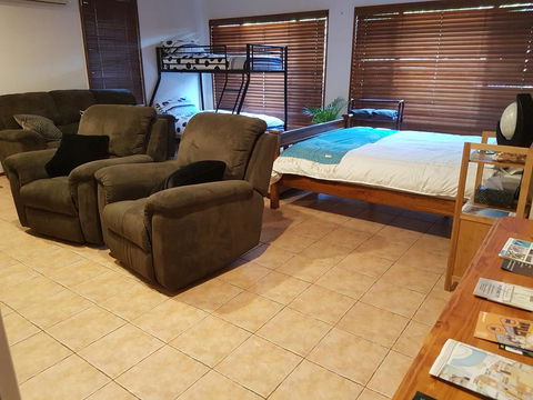 Theme Park Getaway - Tourism Townsville 3