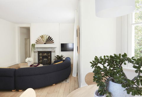 Three Rooms Sydney - Tourism Townsville 3