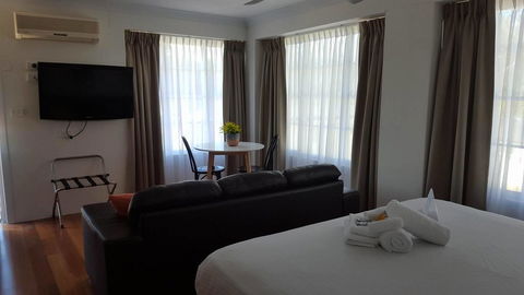 Timbertown Resort And Motel - Tourism Townsville 2