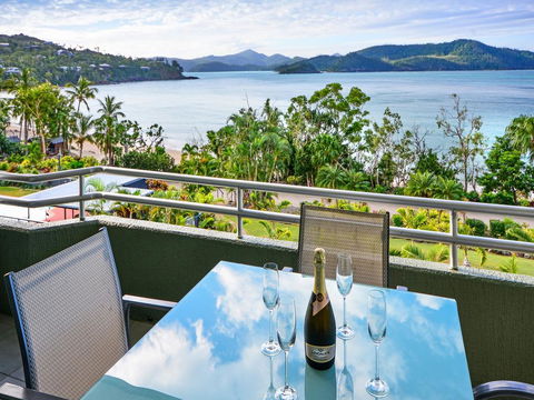 Top Floor Hibiscus Apartment 208 - Tourism Townsville 1