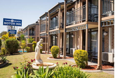 Town Beach Motor Inn Port Macquarie - Tourism Townsville 0