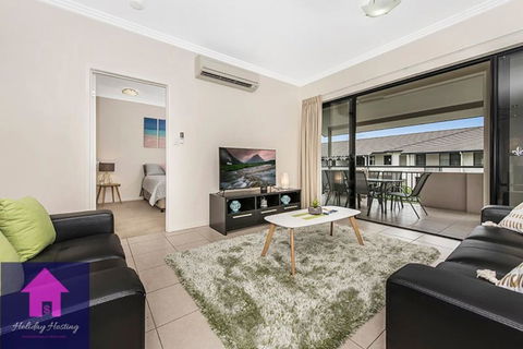 Townsville Luxury Spacious Apt 3 BR-2BTH Pools - Tourism Townsville 1