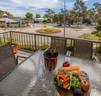 Tradewinds Unit 3 110 Victoria Parade - Tourism Townsville