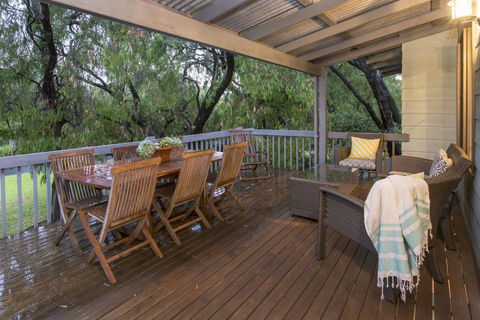 Tranquil Waters - Pet Friendly Family Beach House In Quindalup - Tourism Townsville 2