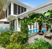 Tranquil Waters Luxury Retreat in Oceans Edge - Tourism Townsville
