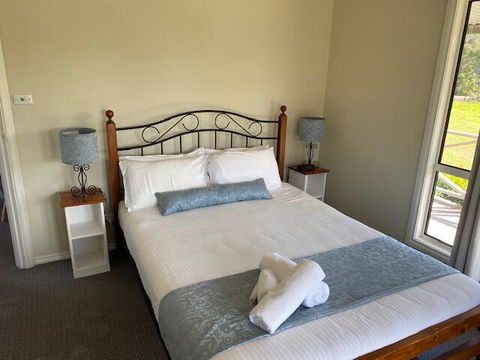Twin Trees Country Cottages - Tourism Townsville 2