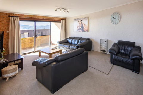 Unit 7 St Moritz - Tourism Townsville 0