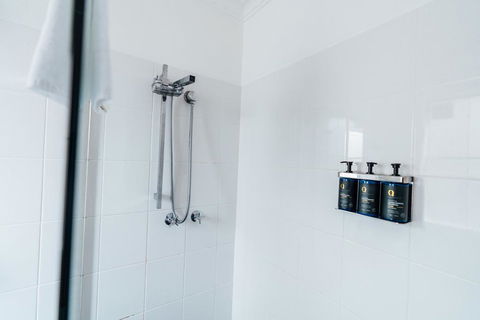 UNO Hotel Sydney - Tourism Townsville 2