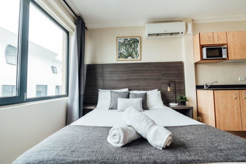 UNO Hotel Sydney - Tourism Townsville 0