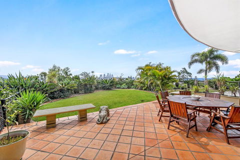 Unrivaled Ocean And City Views From Resort Style 3bed With Garden - Tourism Townsville 0