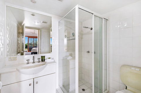 Unrivaled Ocean And City Views From Resort Style 3bed With Garden - Tourism Townsville 2