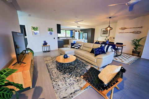Valle Vista Luxury Apartments - Tourism Townsville 0