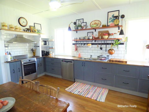 Victoria House - Tourism Townsville 1