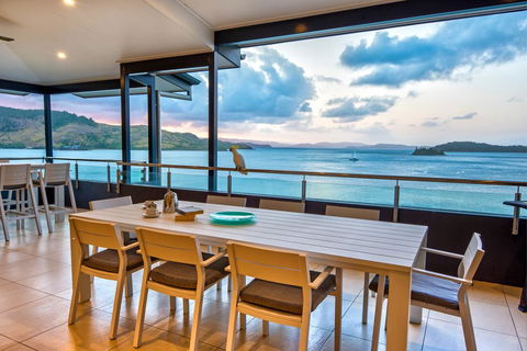 Villa 16 The Edge On Hamilton Island - Tourism Townsville 0