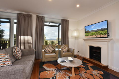 Villa 2br Grange Resort Condo Located Within Cypress Lakes Resort (nothing Is More Central) - Tourism Townsville 3