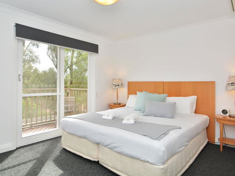 Villa 3br Tranquility Resort Condo Located Within Cypress Lakes Resort (nothing Is More Central) - Tourism Townsville 1