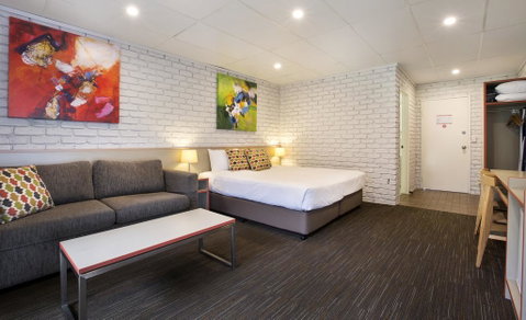 Villa Noosa Hotel - Tourism Townsville 3